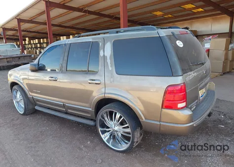 2002 Ford Explorer Limited z USA, uszkodzony, nr VIN 1FMDU75WX2UB21203